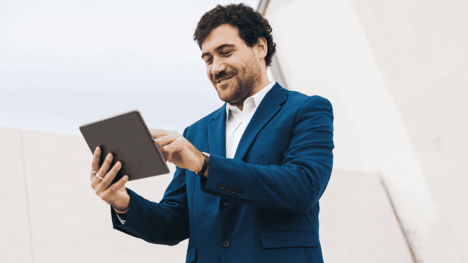 81 81 Data Governance | Auritas